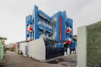 RedDoorz Syariah Near Metropolitan Mall Bekasi - Pensions
