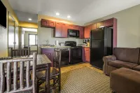 Hilton Grand Vacations Christmas Mountain Village Wisconsin - bar
