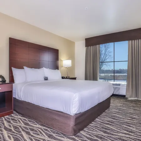 Cobblestone Hotel & Suites - Bay Minette