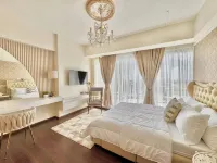 Modern Condo Room with City Views in Davao City - Hot Tub