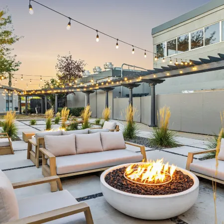 Riverside Hotel & Conference Center