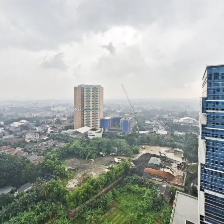 Comfy White 2Br For 3 Pax At Tuscany Residence