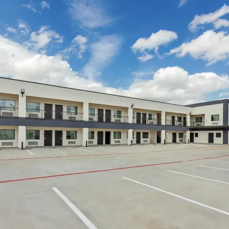 Americas Best Value Inn & Suites Tomball Grand Parkway