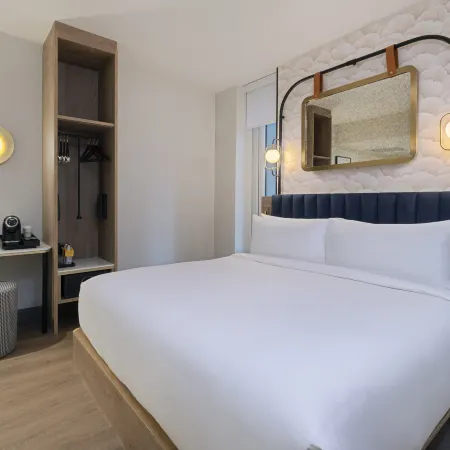 voco TIMES SQUARE - BROADWAY by IHG Отели рядом с достопримечательностью «Театр Гершвин»