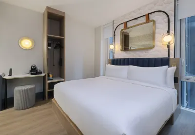 voco TIMES SQUARE - BROADWAY by IHG Hotels near Gershwin Theater