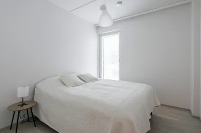 Spacious 1BR Apt. Next to Lake Näsijärvi Hotels in 