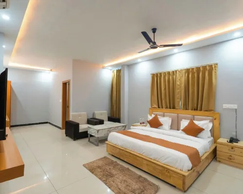 컨트리와이드 코벳 램나가르 호텔