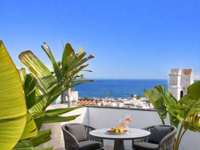 ABRIL NERJA