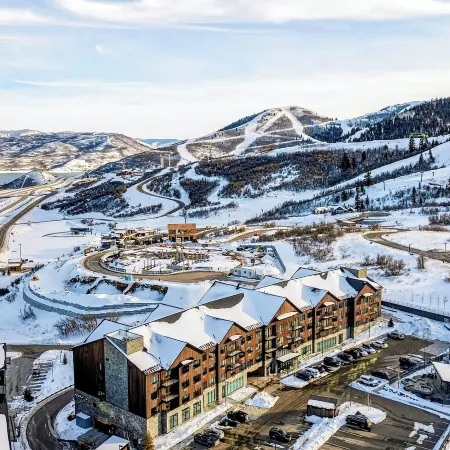 Pioche Peak by Avantstay Scenic Studio Retreat Spa Access Minutes to Skiing + Main Street
