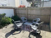 GuestReady - 2Bed Beachside Home w Private Garden - Hot Tub