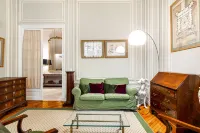 GuestReady - Family Heaven Near Arc de Triomphe Hotels in Paris