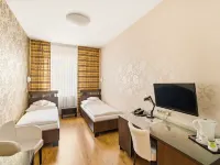 Hotel Trinity Hoteles cerca de Plaza Horní