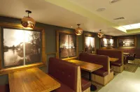Premier Inn Stratford-Upon-Avon Central - parkir