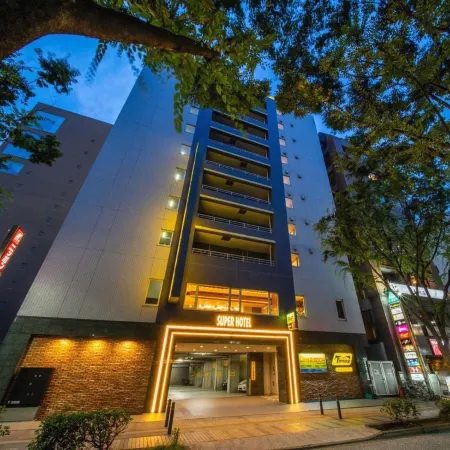 Super Hotel Shinyokohama Отели рядом с достопримечательностью «Железнодорожная станция Кикуна»