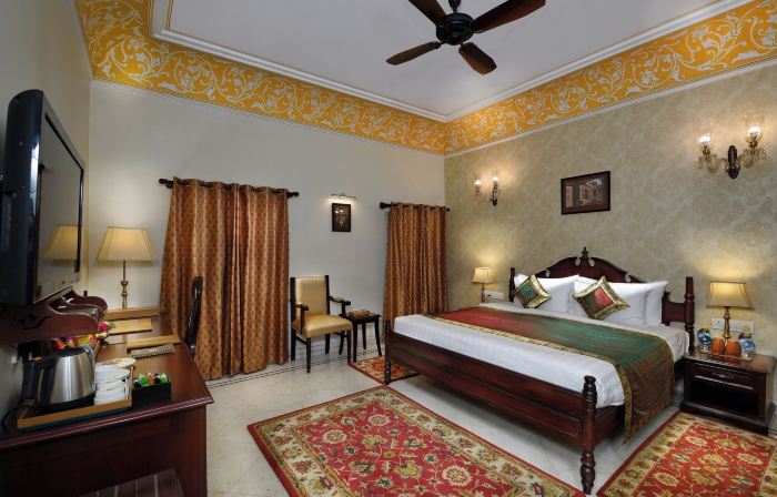BrijRama Palace, Varanasi - by the Ganges