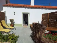 Cottage near the sea zambujeira do mar Ξενοδοχεία στην πόλη 