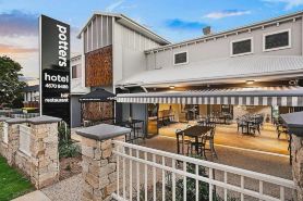 Potters Toowoomba Hotel