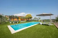 Villa Teresa Apt Lake Garda View 2Br + Pool (Sleeps 6) - Happy Rentals - Pools