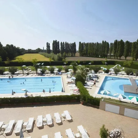Green Garden Resort - Smart Hotel