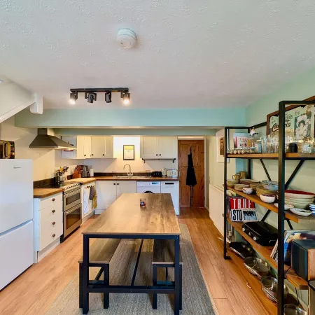 Cosy 2bed House in Reading