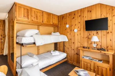 Petit Chalet Pila Hotel di 