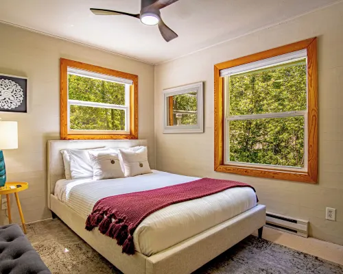 Red Elephant 4BR - Fire Pit - River & Downtown Hotels in Hailey