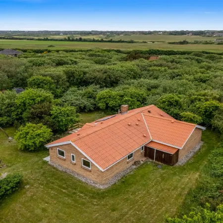 "Dorithea" - 1.3km from the Sea