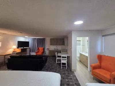 Howard Johnson by Wyndham Hinton Hotel di 