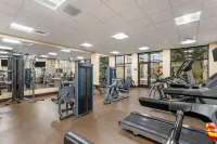 Best Western Plus GranTree Inn - Gym