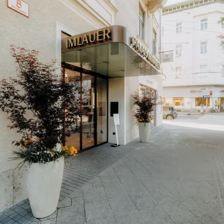 IMLAUER Palais Mirabell Отели рядом с достопримечательностью «Парш»