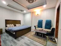 Alzahir GUESTHOUSE & HOTEL - 주차장