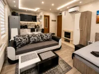Elegant Ground-Floor Studio with Covered Terrace and Direct Access to Nature - Mountain view