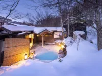 Shirokotsu Onsen Korinoyu-Sasaya Hotels near Zengoro Fall