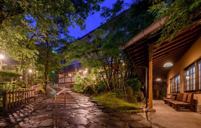 山のホテル夢想園