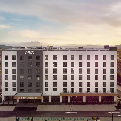Hilton Garden Inn Brasov Các khách sạn gần Công viên nước Paradisul Acvatic