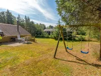 "Maritha" - 950m from the Sea - Homestays