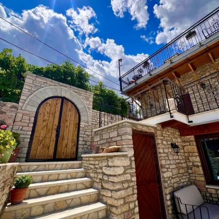 The Golden View Guesthouse