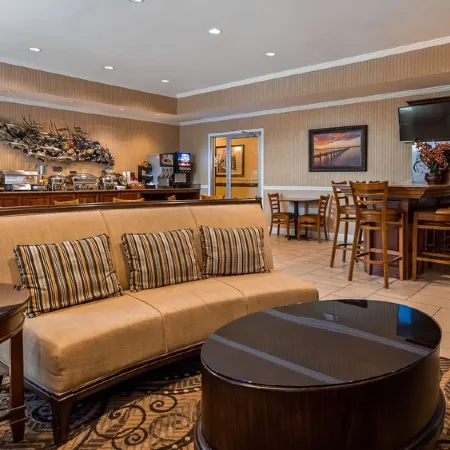 Best Western Plus Easton Inn Suites