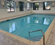 HomeTowne Studios Flint - 2-Star