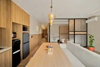 Oku Suites Apartment - Condos