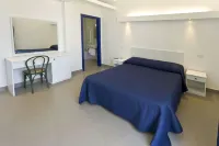Hotel Eden - موقف سيارات