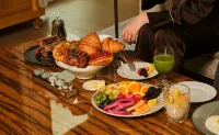 Four Seasons New Orleans - breakfast