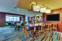 Fairfield Inn & Suites Dunn I-95 - parking