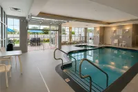 Hilton Garden Inn Hamilton - Swimmingpools