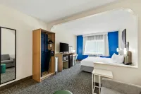 Spark by Hilton Round Rock - parking