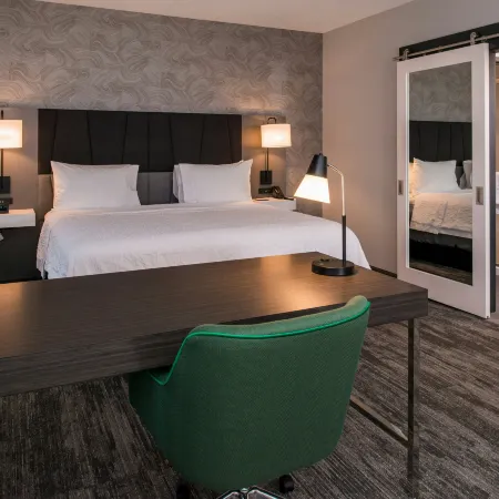 Hampton Inn & Suites Winston-Salem Downtown