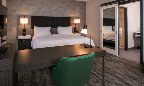 Hampton Inn & Suites Winston-Salem Downtown