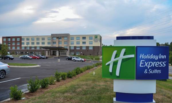 Holiday Inn Express & Suites Raleigh Airport - Brier Creek by IHG