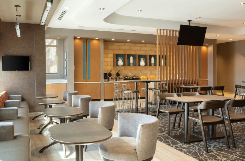SpringHill Suites Ames photo 5