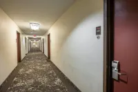 Red Roof Inn Toledo - Maumee - parking